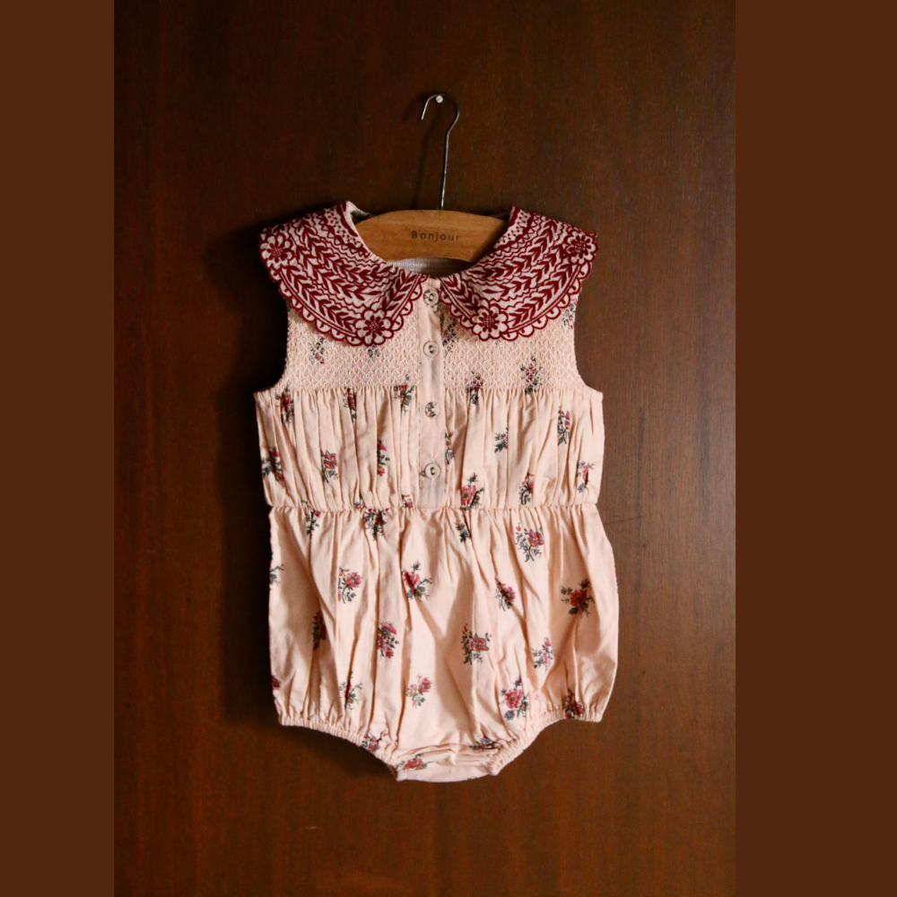 bonjour diary ◎ Wallpaper flower print Bonjour Diary Baby Romper with scarf, Pink garden flowers print