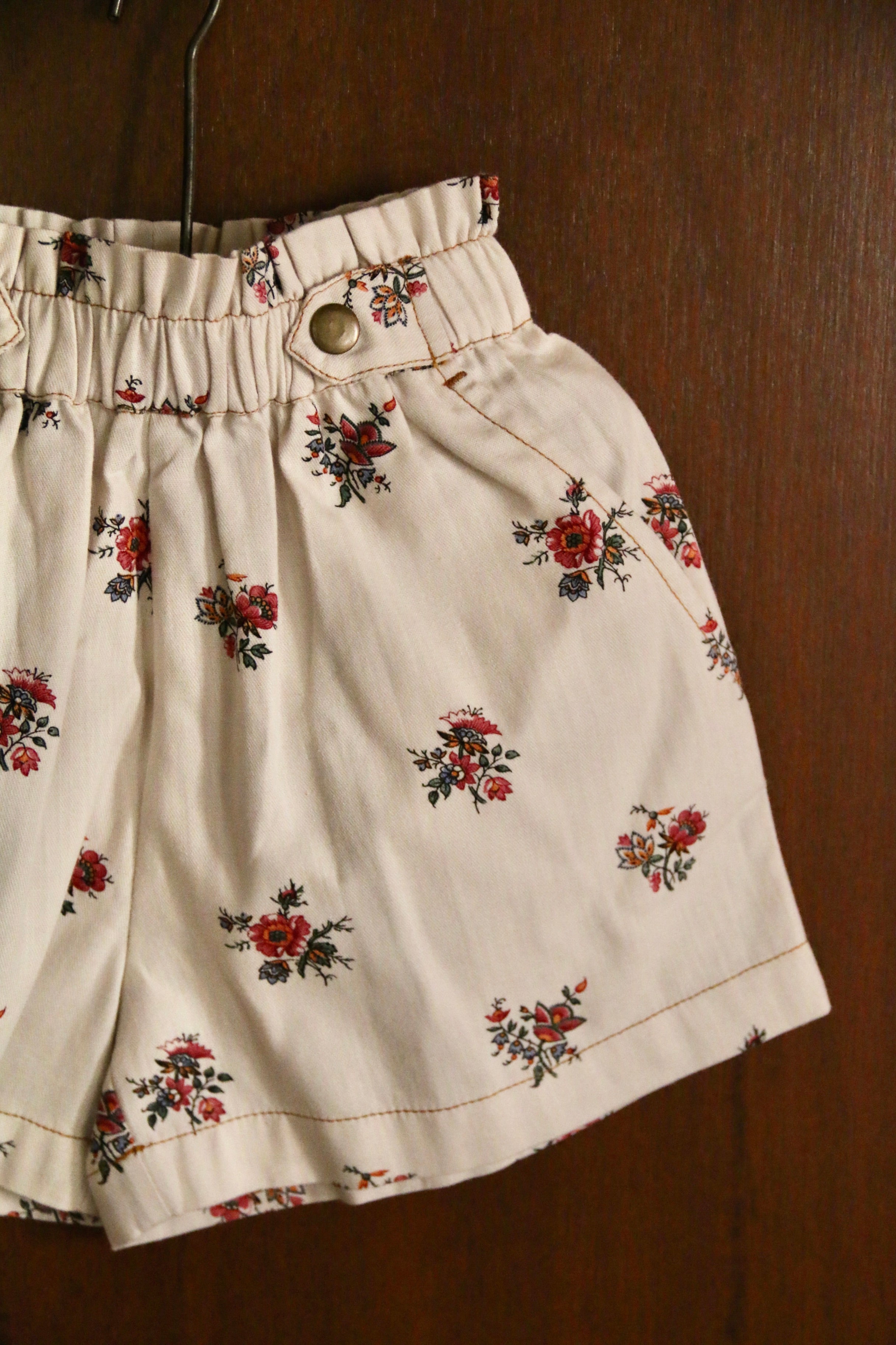 Bonjour Diary Shorts with scarf, Garden flowers print Denim