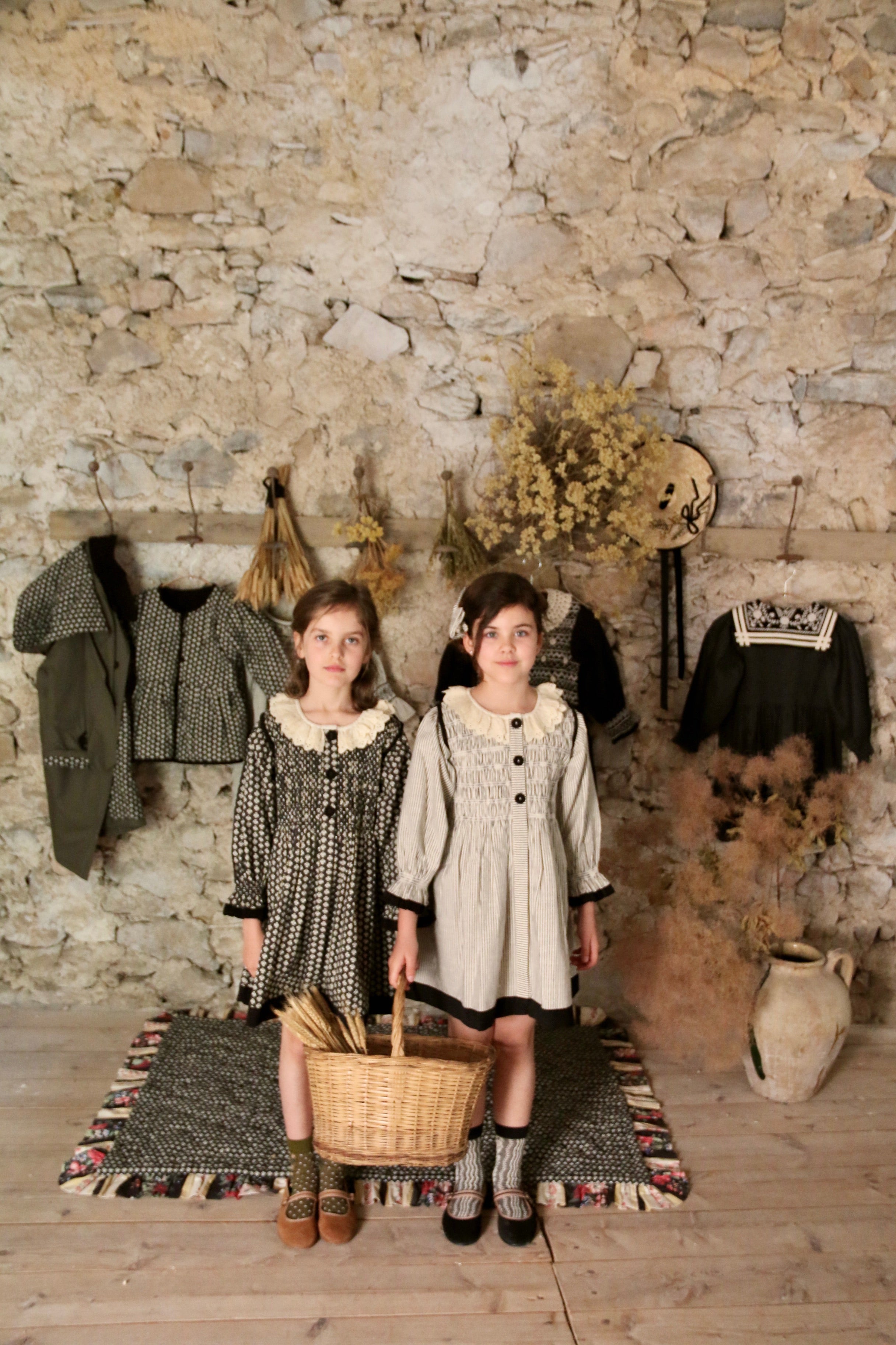 トップス Bonjour Diary Tunique velours noire 6Y トップス Bonjour Diary Tunique velours noire 6Y Clothing for