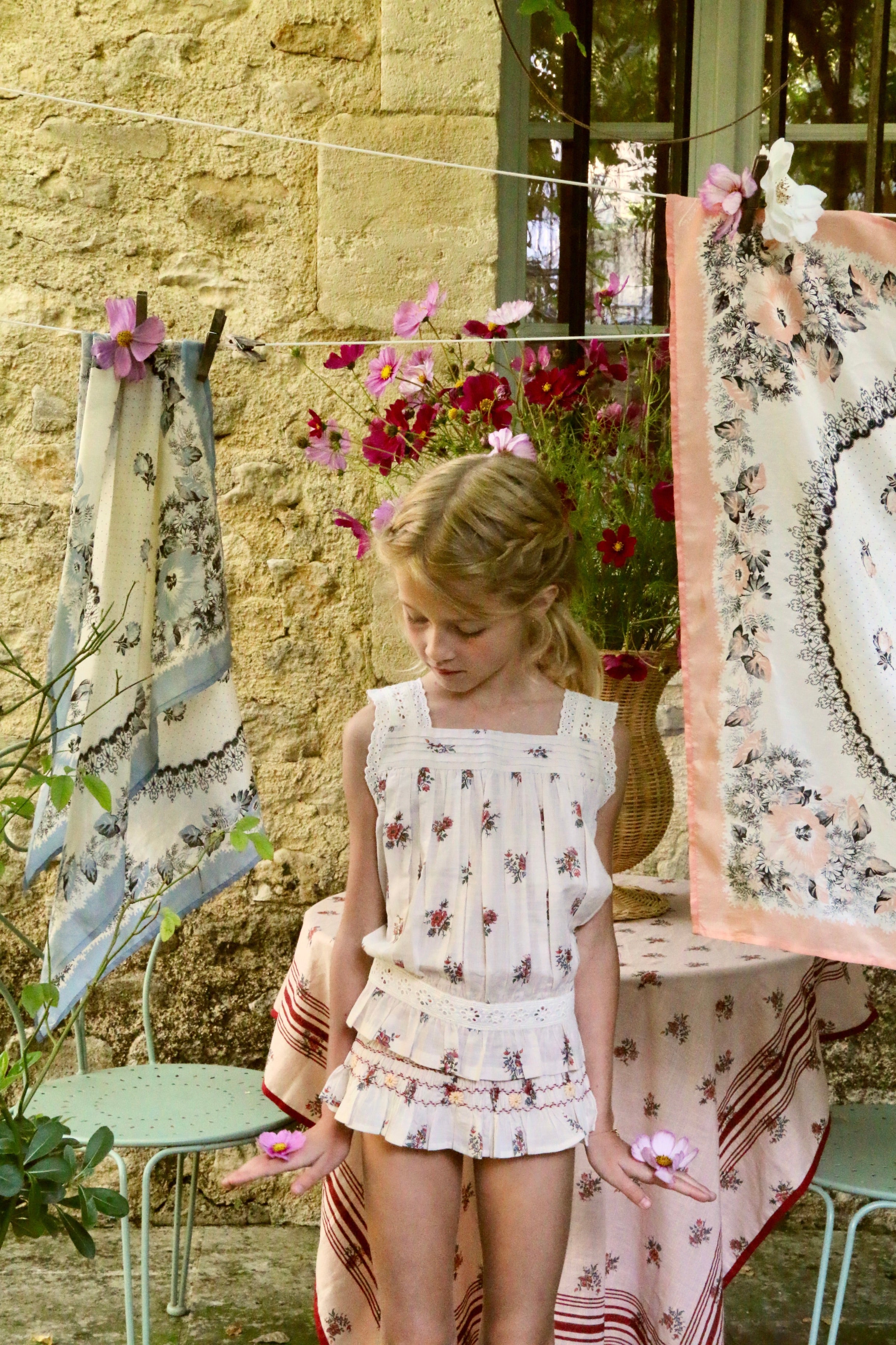 bonjour diary ◎ Wallpaper flower print Bonjour Diary Set - top & panty, Garden flowers print – Tinyapple