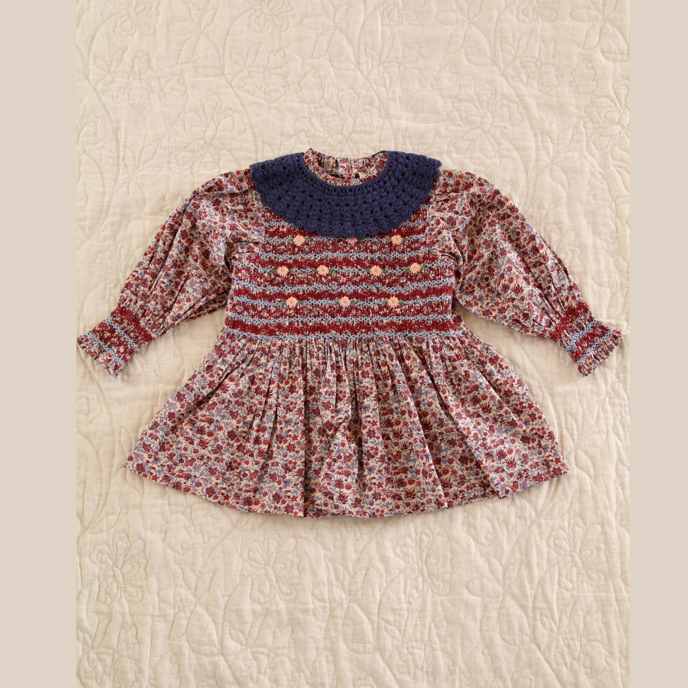 Bonjour Diary Handsmock blouse with collar Blue flower field print Bonjour Diary Handsmock blouse with collar Blue flower field print